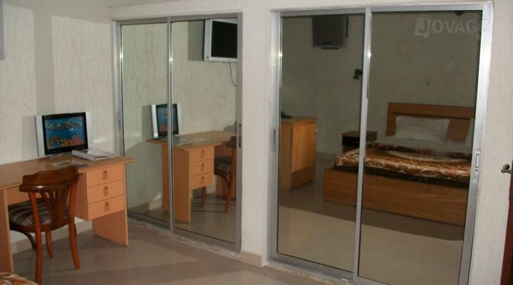 Ultimate Exclusive Hotel