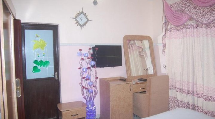 Daktad Suites And Event Centre