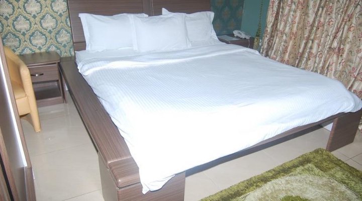 Daktad Suites And Event Centre
