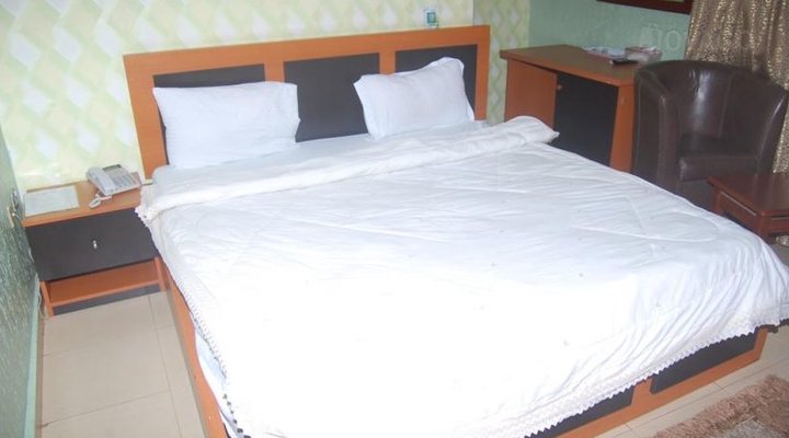 Daktad Suites And Event Centre