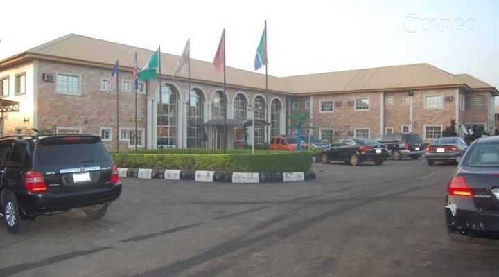 Daktad Suites And Event Centre