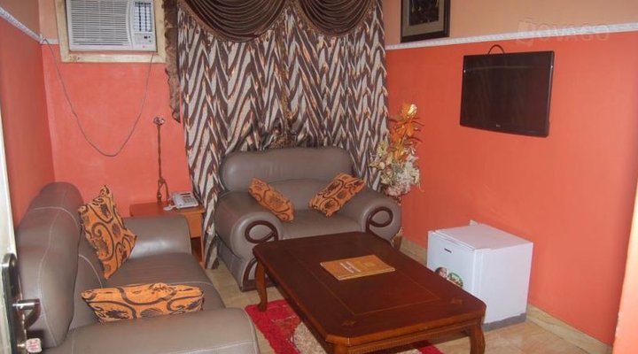 Daktad Suites And Event Centre