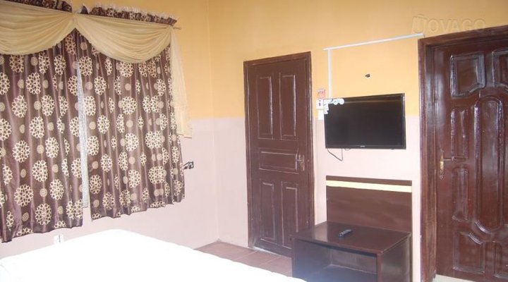 Moringa Suites