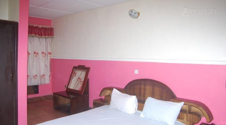 Moringa Suites