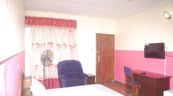 Moringa Suites