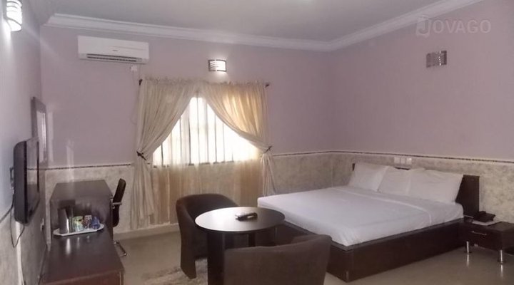 Epitome Hotel & Suites Ltd