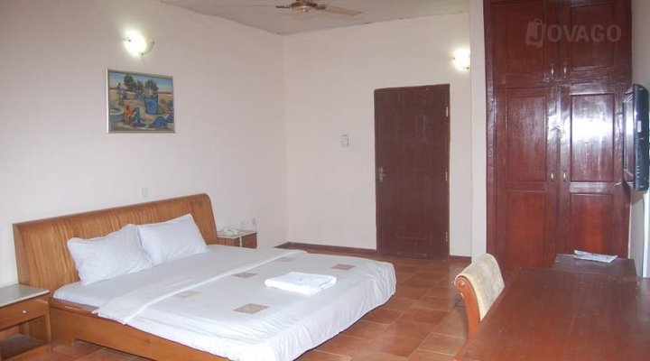 Lisabi Court Hotel