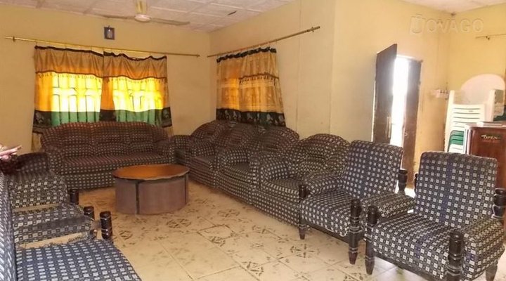 Joy Base Hotel Odo-Ado