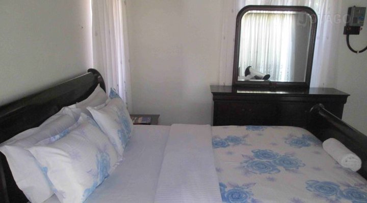J N Mokgosi Guest House
