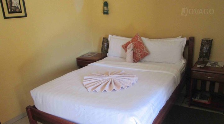 Isabel Guest Suites & Tours