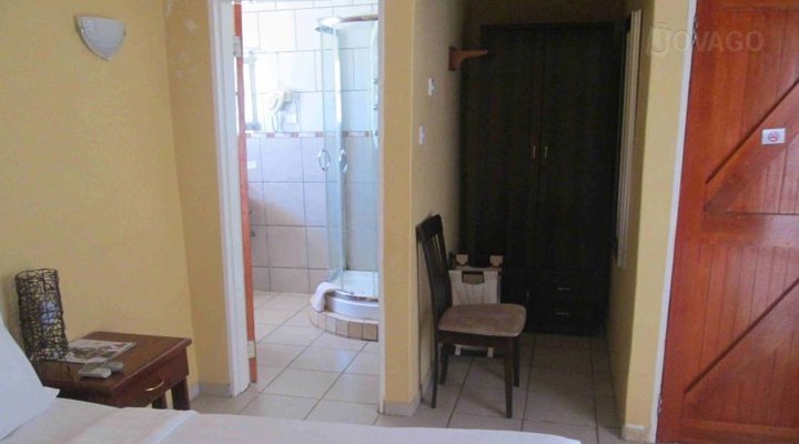 Isabel Guest Suites & Tours