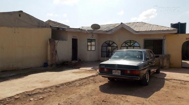 Tenibegiloju Guest House