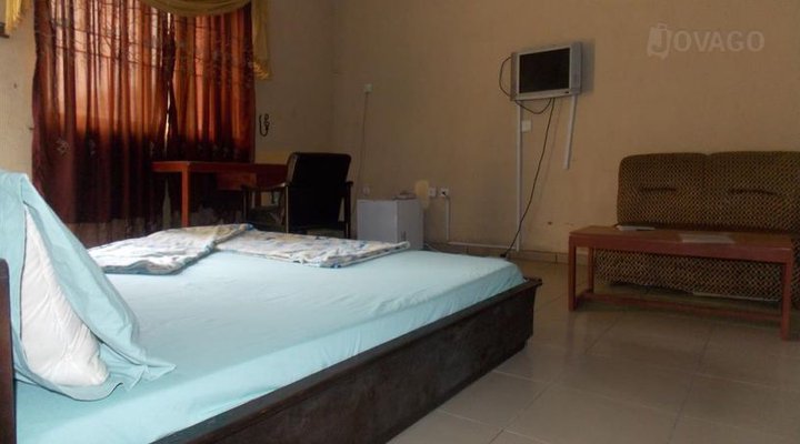 De Hermitage Hotel And Suites