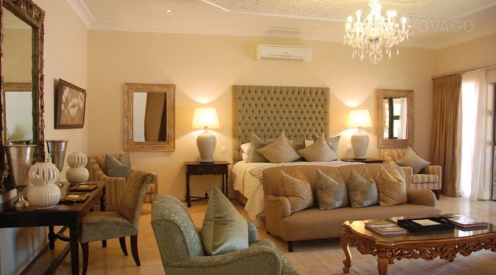 Victoria Falls De Luxe Suites
