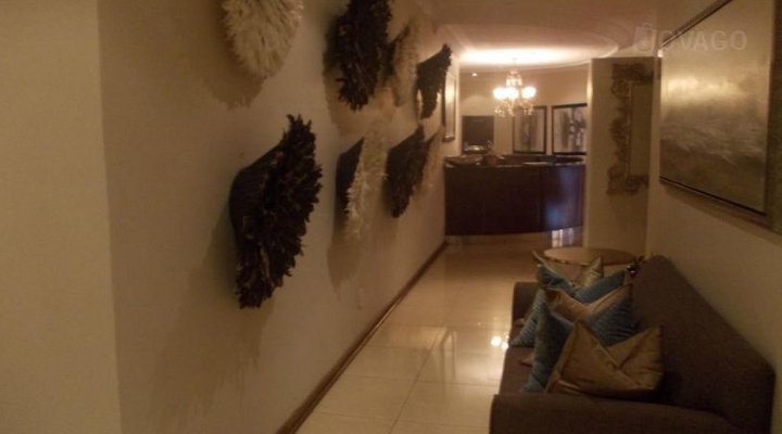 Victoria Falls De Luxe Suites