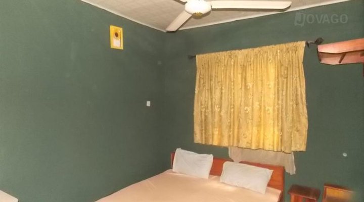 Bee Bee Magnificent Hotel