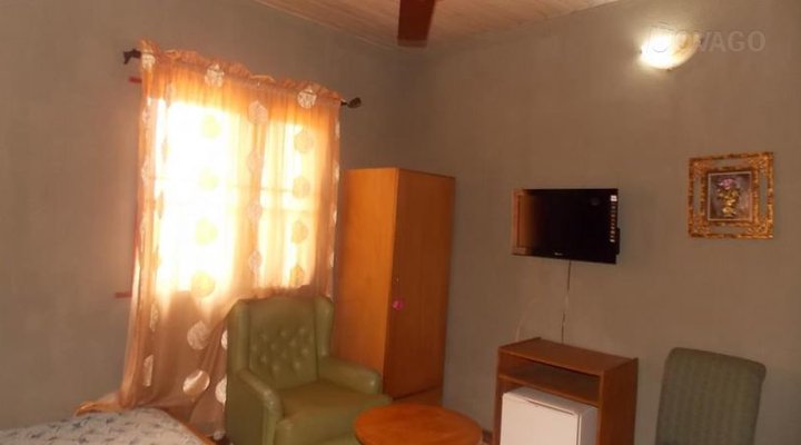 Oloriebi Hotel & Suites