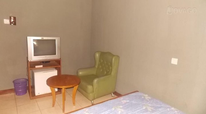 Oloriebi Hotel & Suites