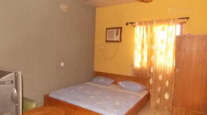 Oloriebi Hotel & Suites