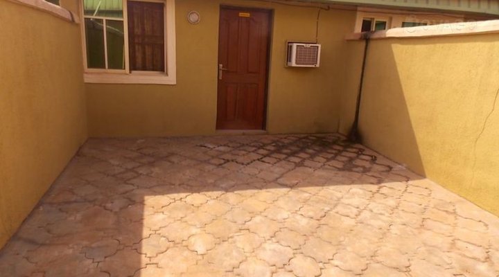 Peak International Hotel