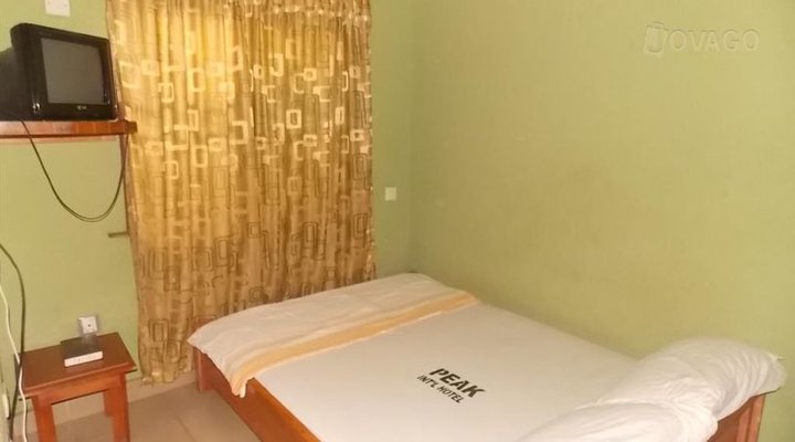 Peak International Hotel