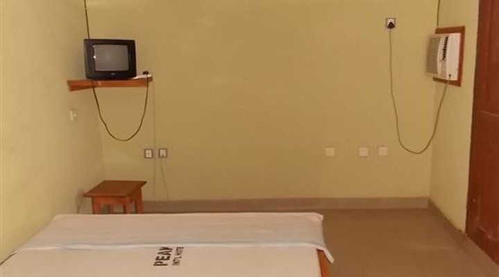 Peak International Hotel