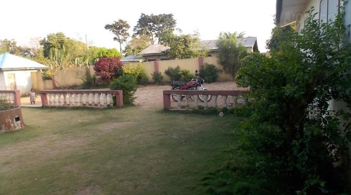 Johnson Palace Hotel