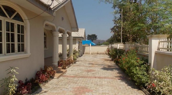 Nelson Suites & Hotels