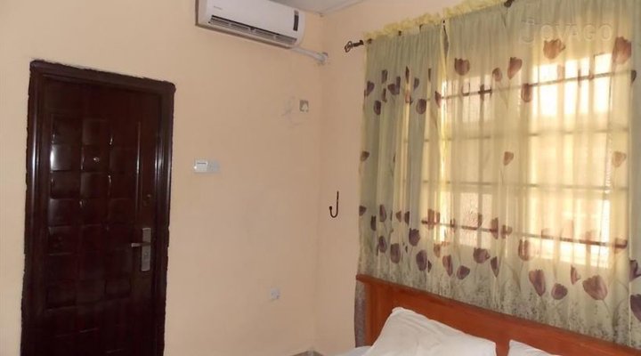 Nelson Suites & Hotels