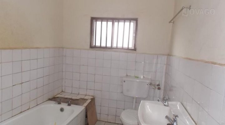 Tomaso Kings Palace Ltd 2