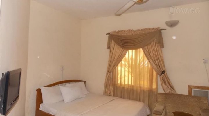 Tomaso Kings Palace Ltd 2