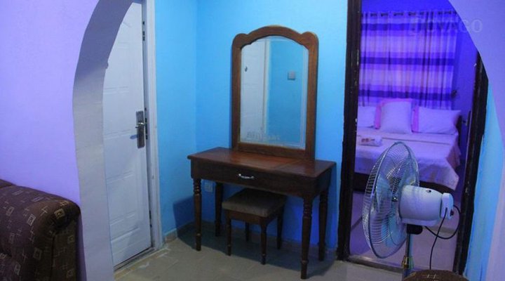 Brilliant Hotel and Suites