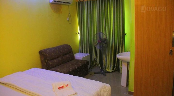 Brilliant Hotel and Suites