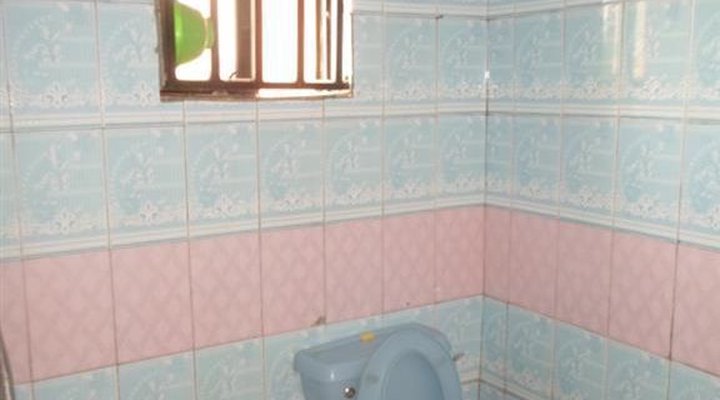 Derrick Lounge Hotel