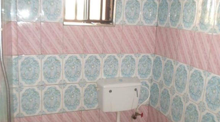 Derrick Lounge Hotel