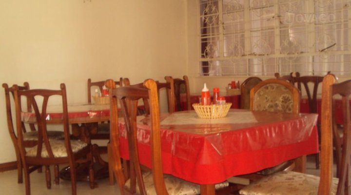 Ivys Inn & Guest House LTD