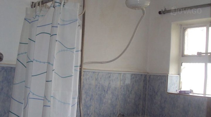 Ivys Inn & Guest House LTD