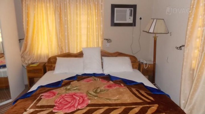 Shekinah Place Hotel