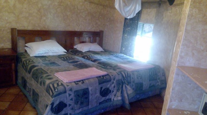 Mosi Ua Tunya Lodge