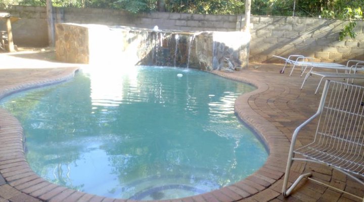 Mosi Ua Tunya Lodge