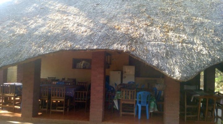 Mosi Ua Tunya Lodge