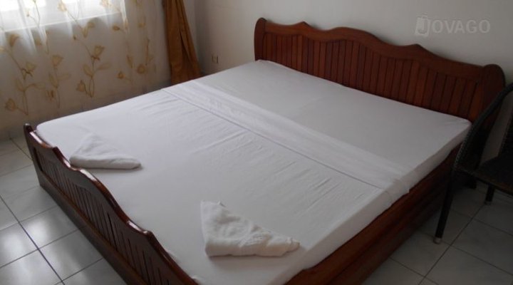Hotel MOMBO Beach Owando
