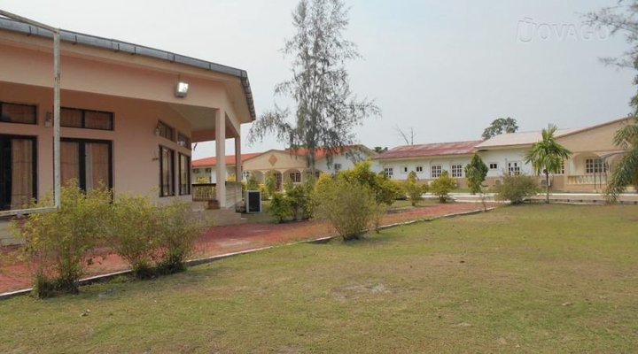Hotel MOMBO Beach Owando