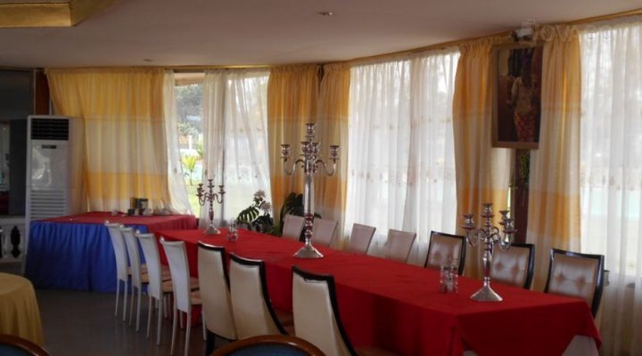 Hotel MOMBO Beach Owando