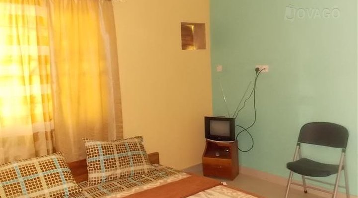 Bee Bee Magnificent Hotel 2