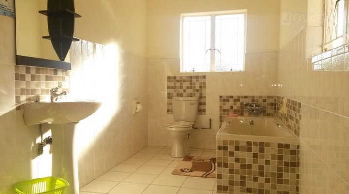 Ingwe Place Guest House
