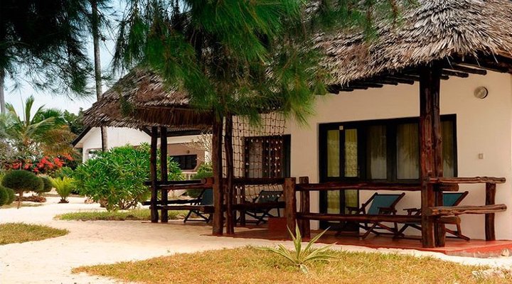 Sunbright Uroa White Villa