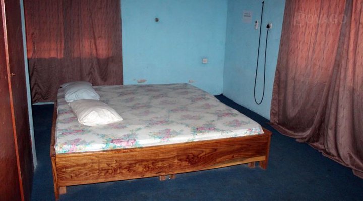 Casdes Guest Inn