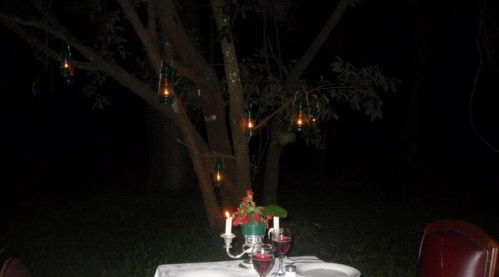 It's A Small World - Mavuradonha