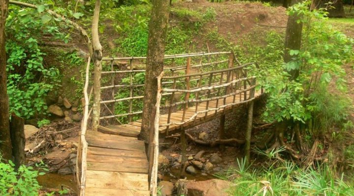 It's A Small World - Mavuradonha